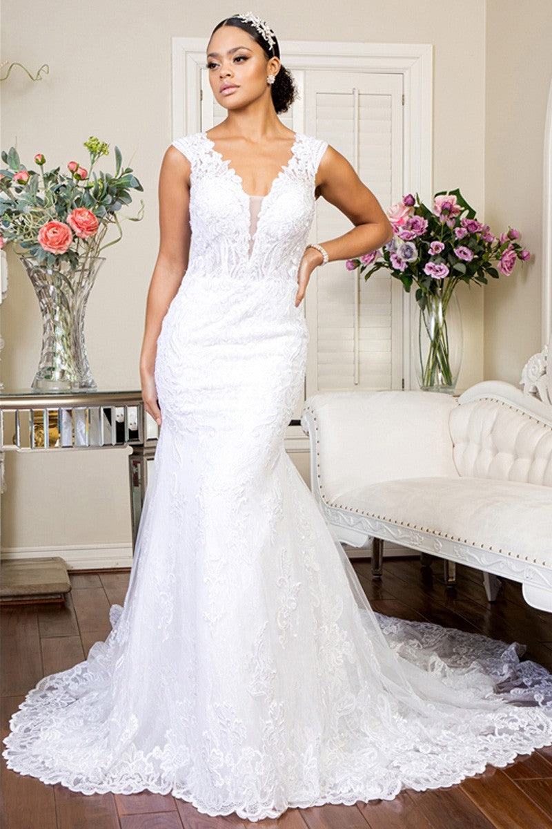 Exquisite Lace Mermaid Bridal GownLuxurious Weddings