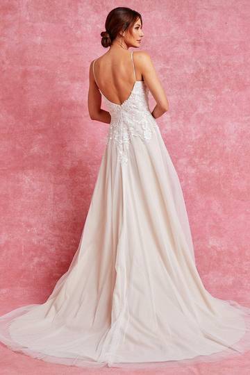 Sweetheart Sleeveless A-Line Train A-line Gown Luxurious Weddings