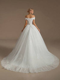 Elegant Appliqué Boat Neck Wedding Dress Luxurious Weddings