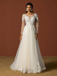 Lace Decorated Tulle Wedding Dress Luxurious Weddings