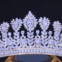 a tiara with a lot of diamonds on it