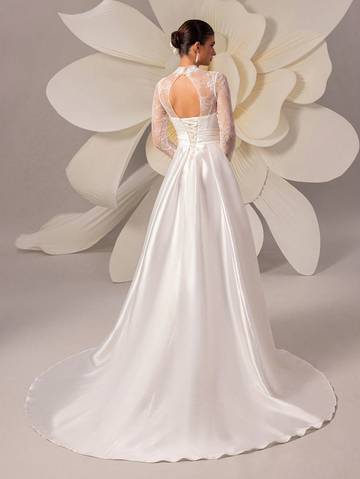 High-End Lace Embroidery Long Sleeve Satin Train Wedding Dress Wedding Dresses Luxurious Weddings