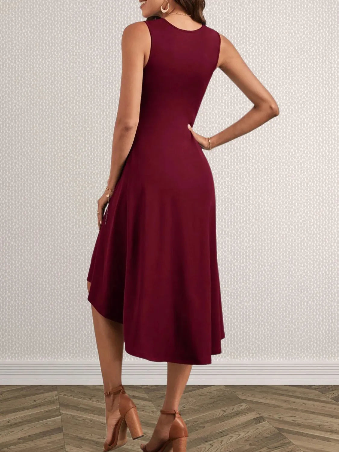 Ruched Round Neck Sleeveless Dress Midi dresses Luxurious Weddings
