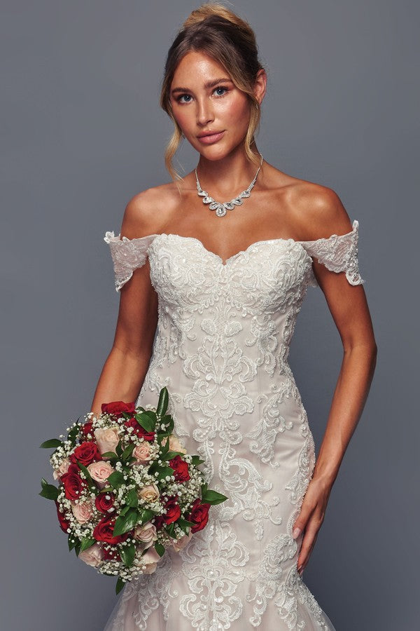 Off The Shoulder Sweetheart Neckline Mermaid Dress Wedding Dress Luxurious Weddings