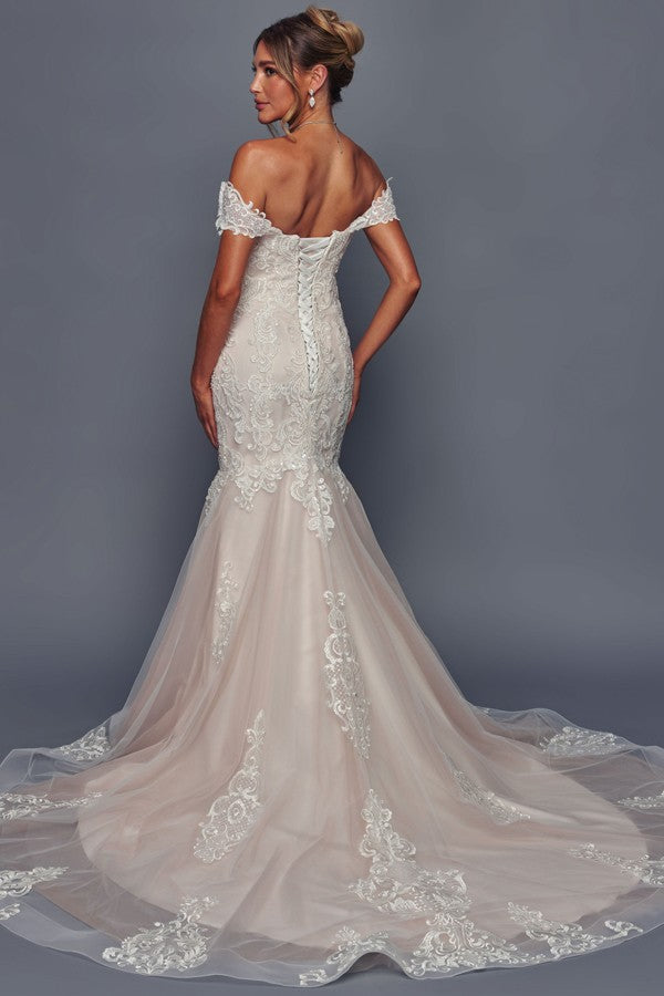 Off The Shoulder Sweetheart Neckline Mermaid Dress Wedding Dress Luxurious Weddings