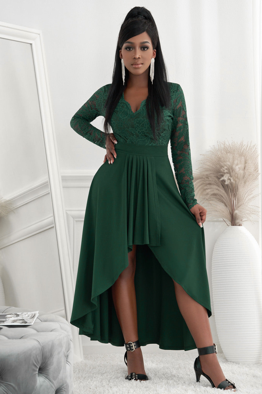 Lace High-Low V-Neck Dress Mother of the bride Luxurious Weddings