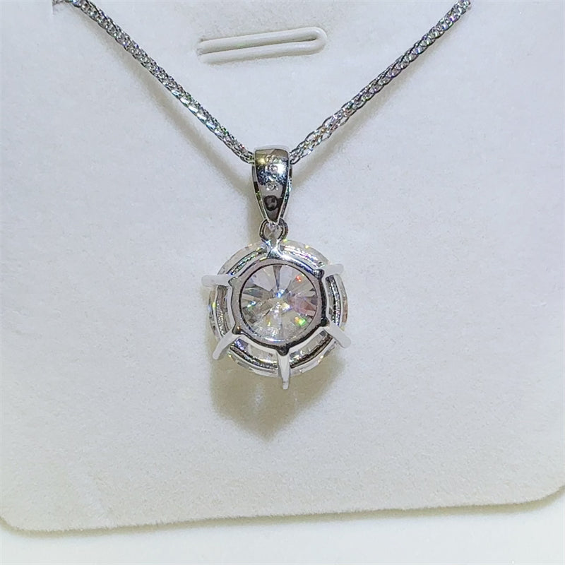 10 Carat Moissanite 925 Sterling Silver Pendant Necklace Luxurious Weddings