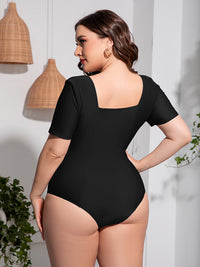 Plus Size Scoop Neck Short Sleeve One-Piece Swimsuit Plus size swimwear Luxurious Weddings
