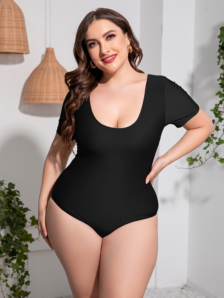 Plus Size Scoop Neck Short Sleeve One-Piece Swimsuit Plus size swimwear Luxurious Weddings