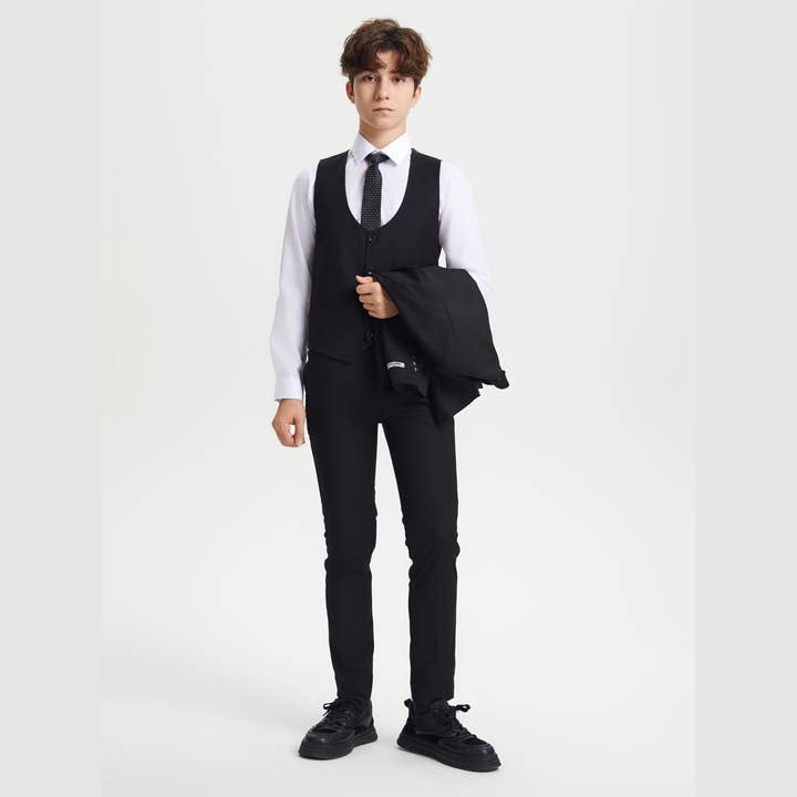 Stacy Adams Boys Suit 5-Piece Set | Black Suits Luxurious Weddings