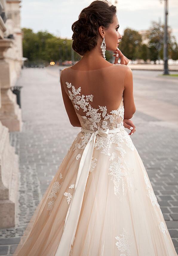 Bride Shoulders Waist Slimming Lace Trailing Large Size Wedding Dress V neck