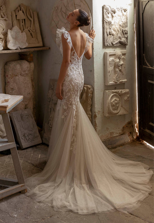 Annabelle Grace wedding dress Luxurious Weddings