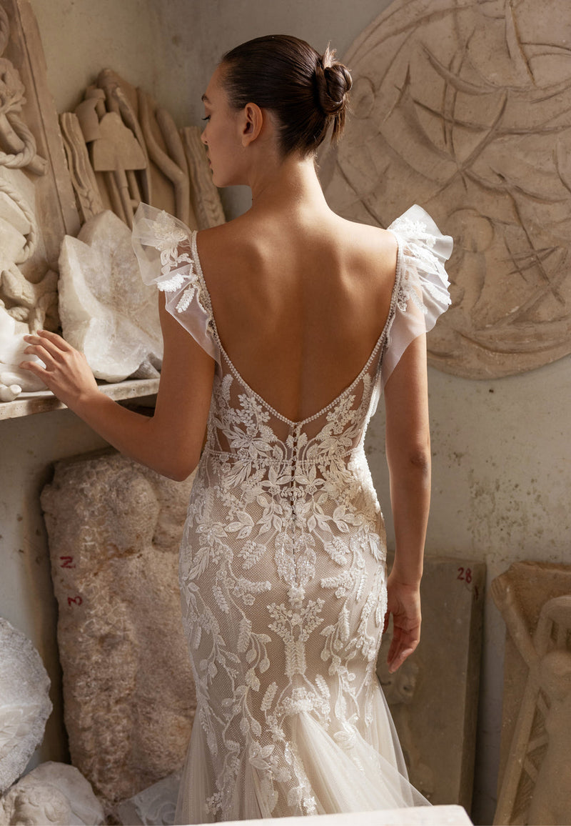 Annabelle Grace wedding dress Luxurious Weddings