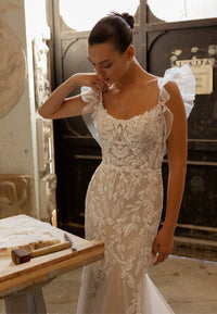 Annabelle Grace wedding dress Luxurious Weddings