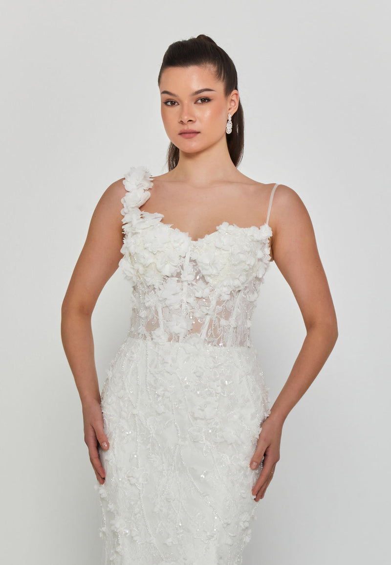 Sleeveless Lace Mermaid Wedding Dress with Appliques WEDDING DRESS Luxurious Weddings