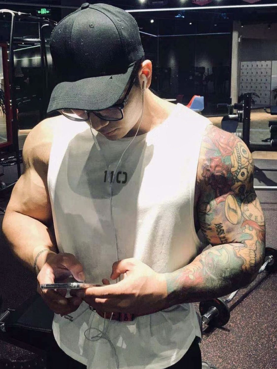 Men's Plus Size Round Neck Tank Singlet Luxurious Weddings