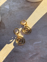 Āwhiorangi Gold Earrings