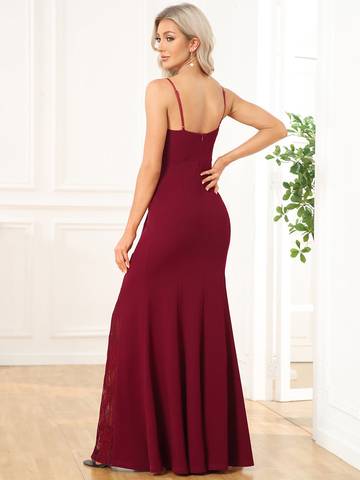 Sexy Spaghetti Straps V Neck Fishtail Evening Dresses Luxurious Weddings