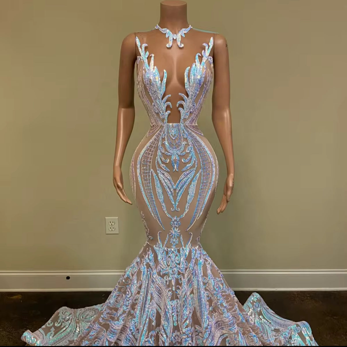 Maria Gown - Luxurious Weddings