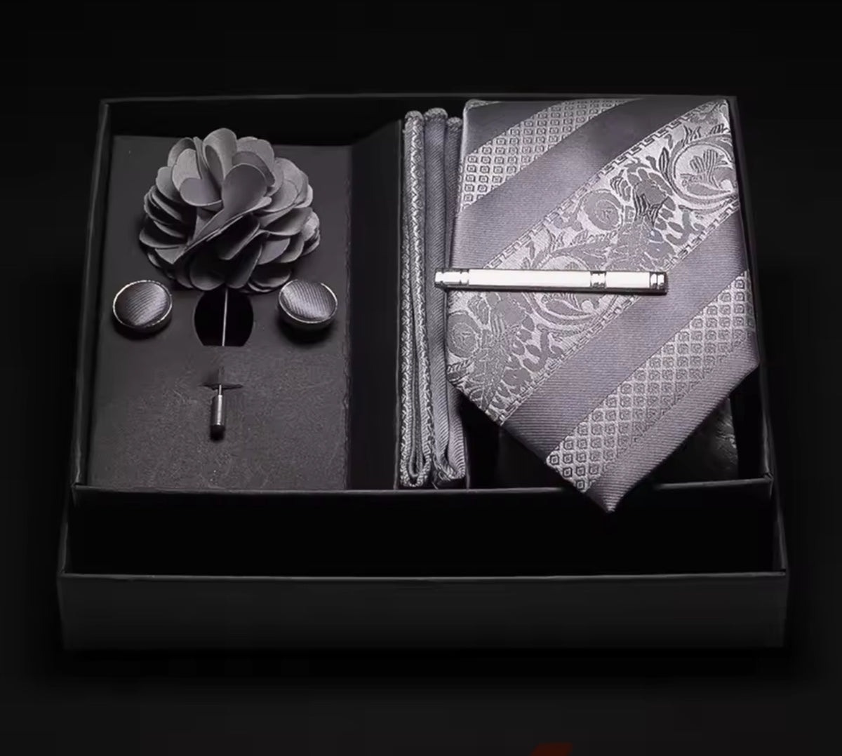100% Silk Tie + Cufflinks Set | 43 Neckties Luxurious Weddings