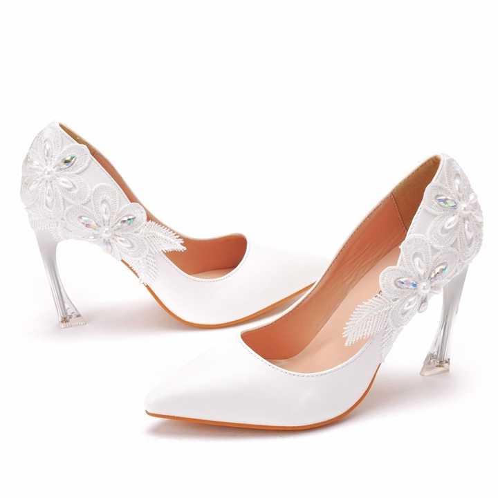 Elegant Lace Pointed Toe Wedding Pumps High Heels Luxurious Weddings