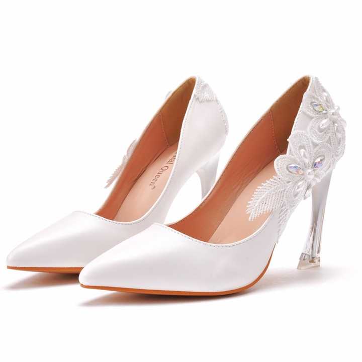 Elegant Lace Pointed Toe Wedding Pumps High Heels Luxurious Weddings