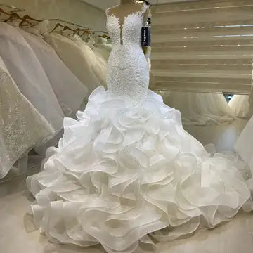 White weddings gown