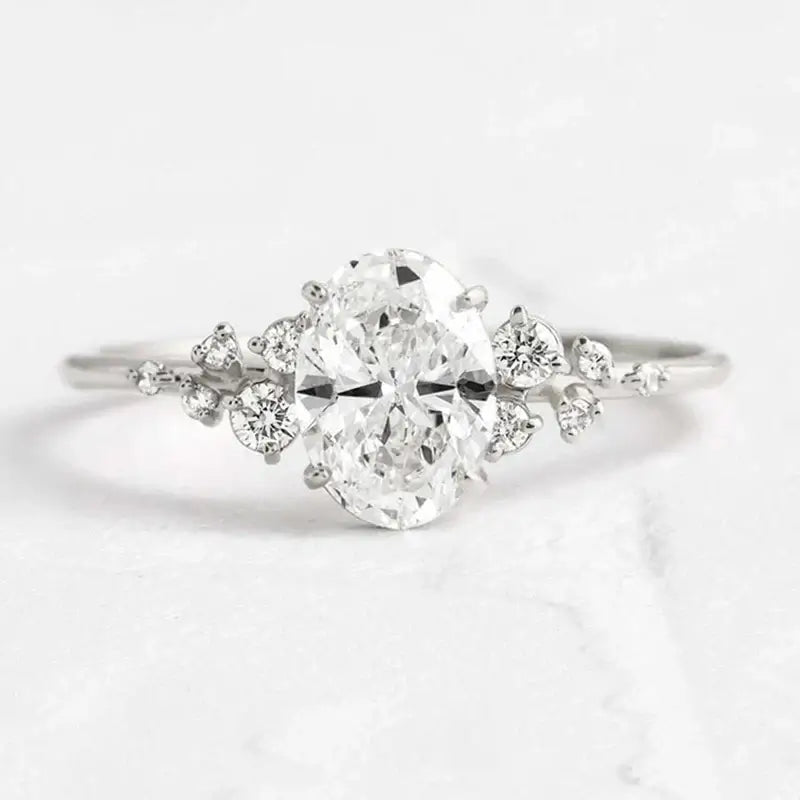 925 Silver Oval Cut Moissanite Engagement Ring Jewelry Luxurious Weddings