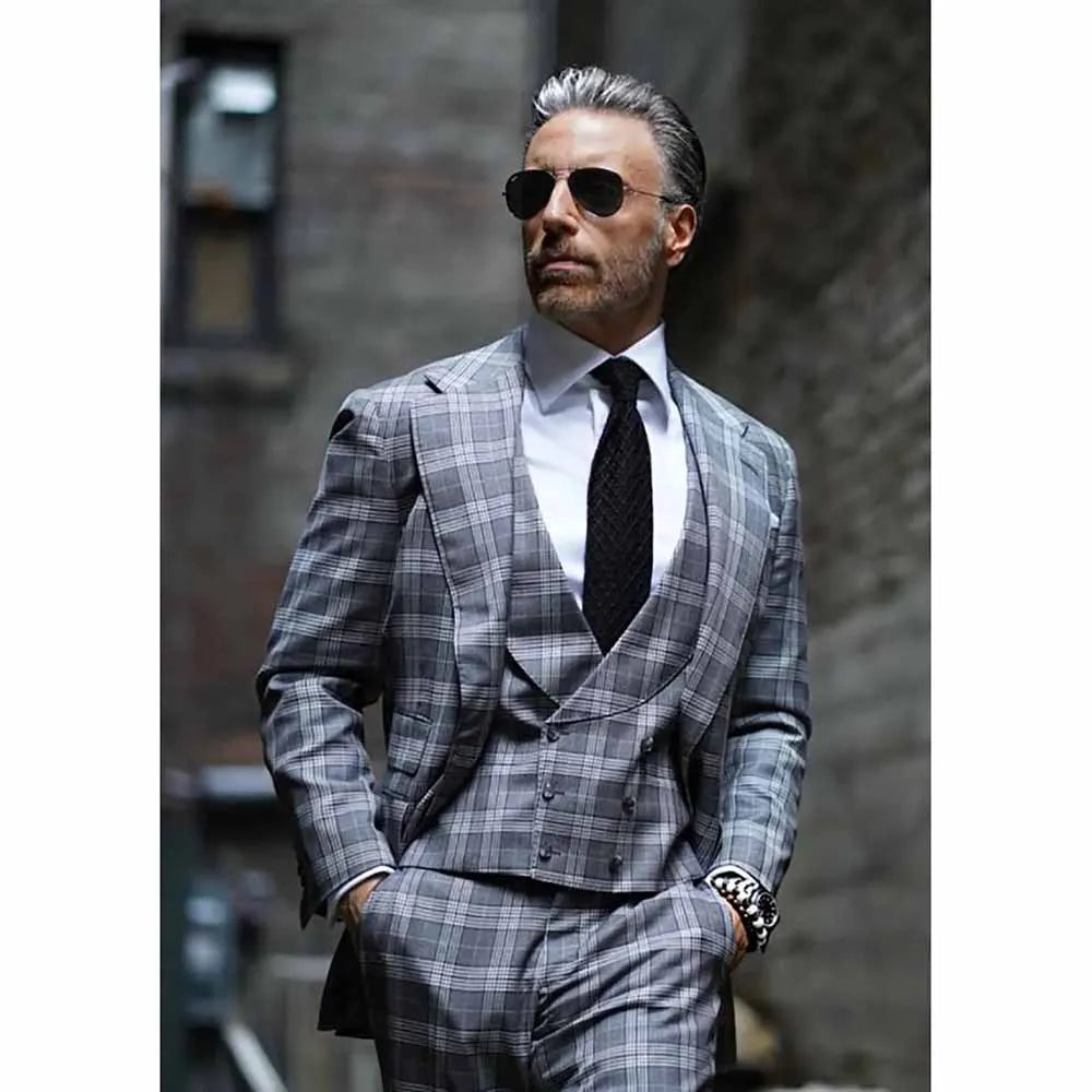 Luxury Plaid Men's Suit Set - Custom Bespoke Tailored Luxurious Weddings