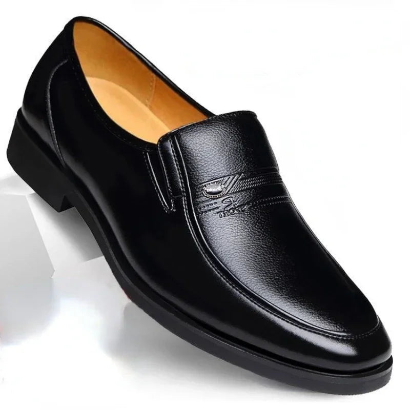 Leather Men Formal Shoes Luxury Brand Men's Loafers Dress Moccasins Mens shoees Luxurious Weddings