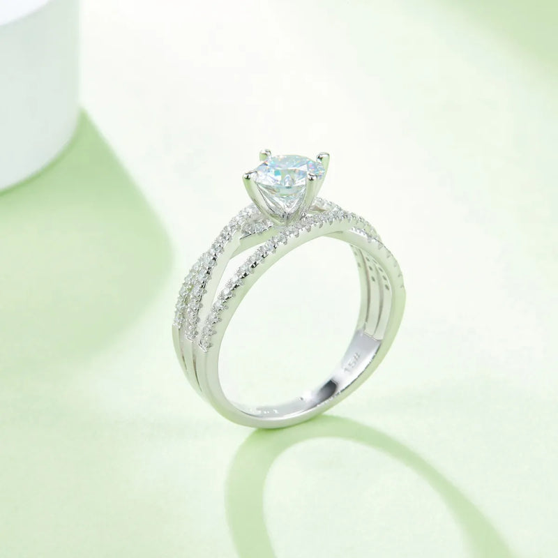 1 Carat Moissanite 925 Sterling Silver Ring Luxurious Weddings