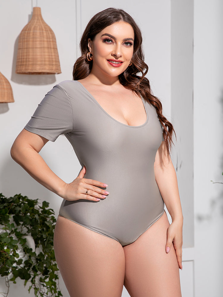 Plus Size Scoop Neck Short Sleeve One-Piece Swimsuit Plus size swimwear Luxurious Weddings