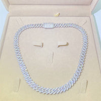 Iced Out Cuban Link 925 Silver or Gold Moissanite Chain Jewellery Luxurious Weddings