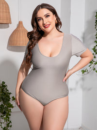 Plus Size Scoop Neck Short Sleeve One-Piece Swimsuit Plus size swimwear Luxurious Weddings