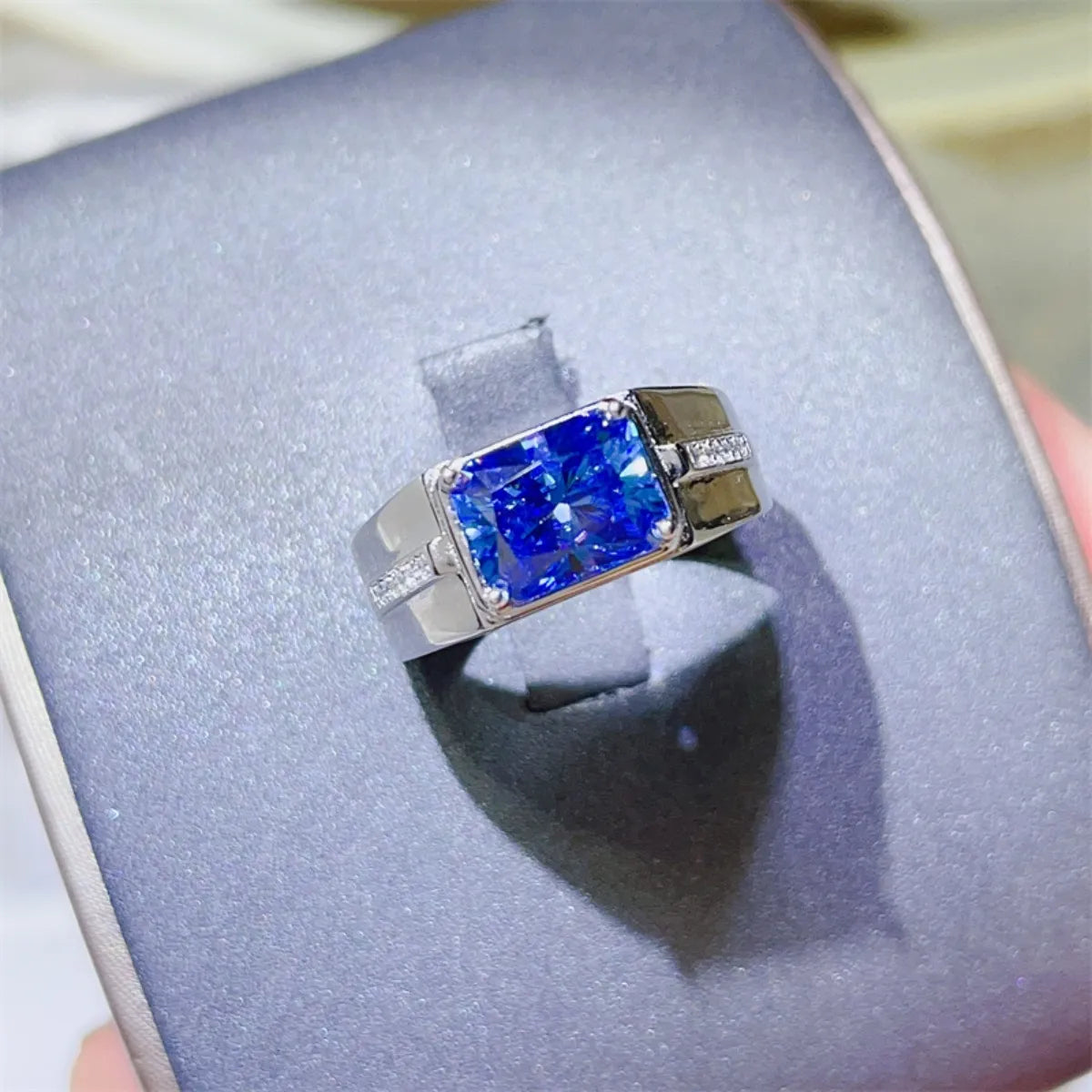 2 Carat Moissanite 925 Sterling Silver Ring Men's Ring Luxurious Weddings