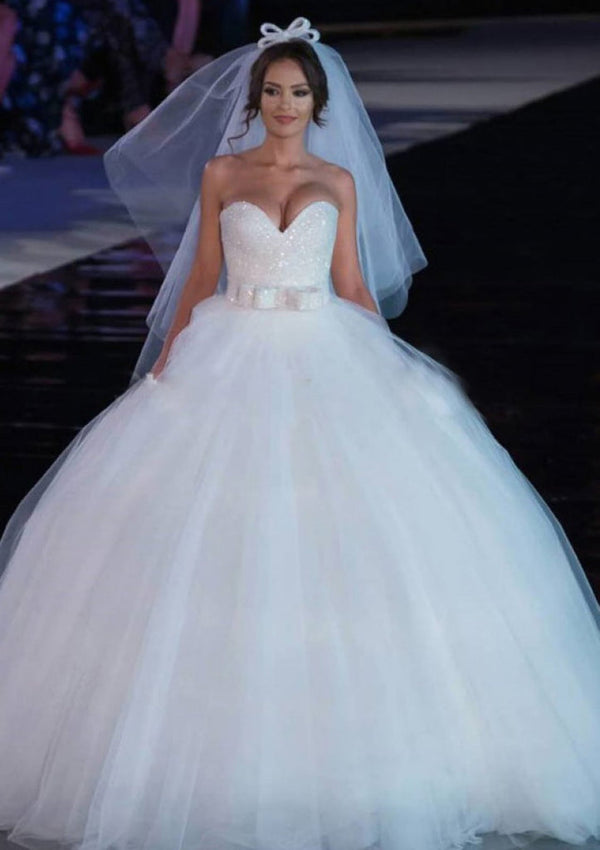 Strapless Sweetheart Tulle Wedding Dress Luxurious Weddings