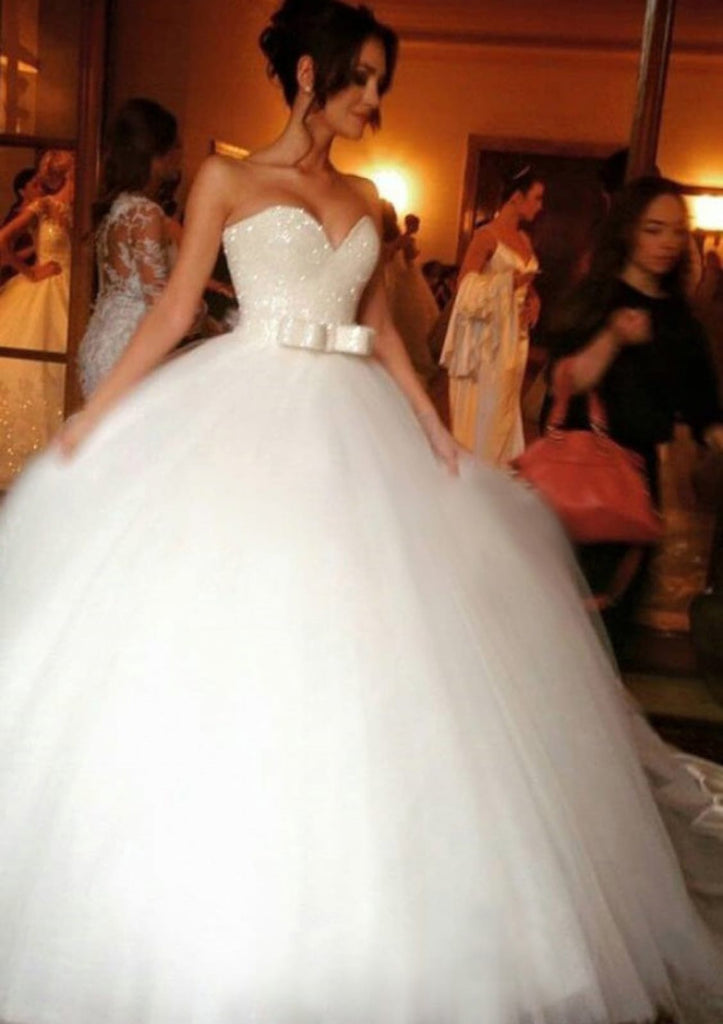 Strapless Sweetheart Tulle Wedding Dress Luxurious Weddings