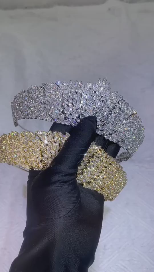 Luxurious Crystal Bridal Tiara Crown By Luxurious Tiara Luxurious Weddings