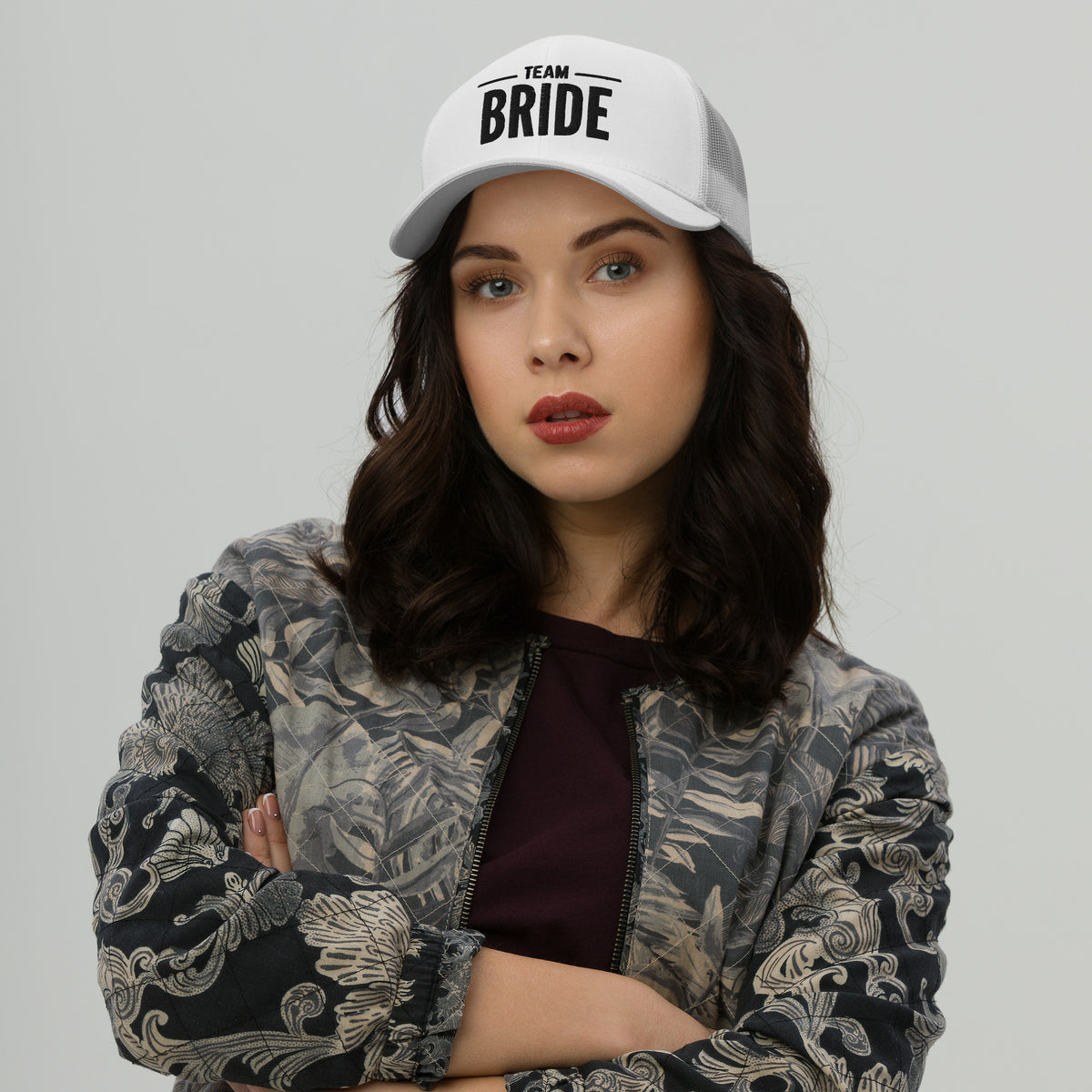 TEAM BRIDE Trucker Cap Luxurious Weddings