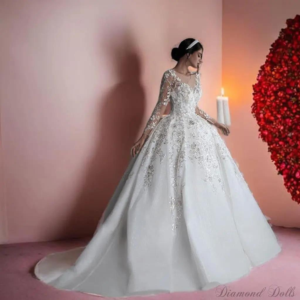 Classic Scoop Neck Long Sleeve Ball Gown Wedding Dress Luxurious Weddings