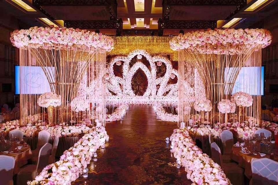 Gold Large Wedding Arch  For flower display rack/background decoration - Luxurious Weddings