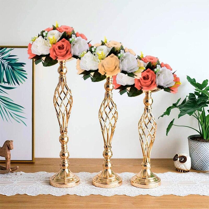 Metal Candle Holders Wedding Centerpiece - Luxurious Weddings