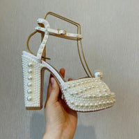 Pointed Pearl wedding shoes & Matching Purse - Luxurious Weddings