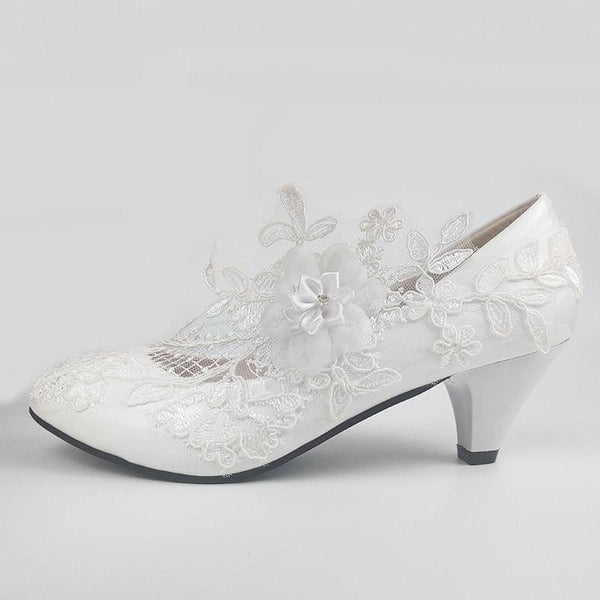 White Flower Pumps wedding shoes - Luxurious Weddings